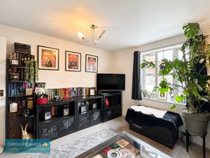 Sitting room- click for photo gallery
